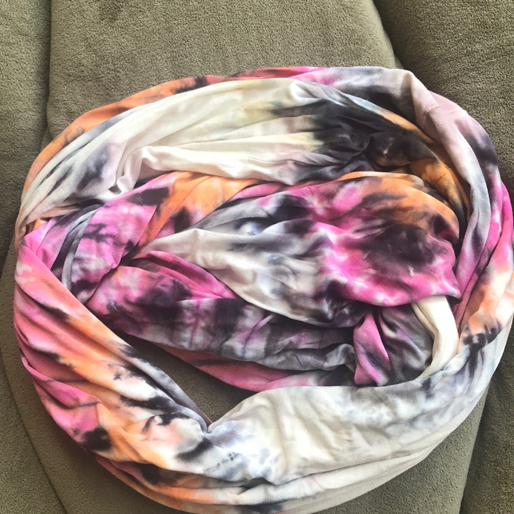 Brightly Twisted infinity scarf - Picture 2 of 6